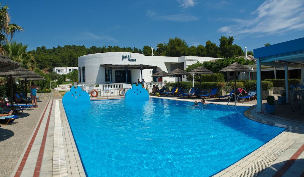 Musses Hotel Kukunariész Kültér fotó
